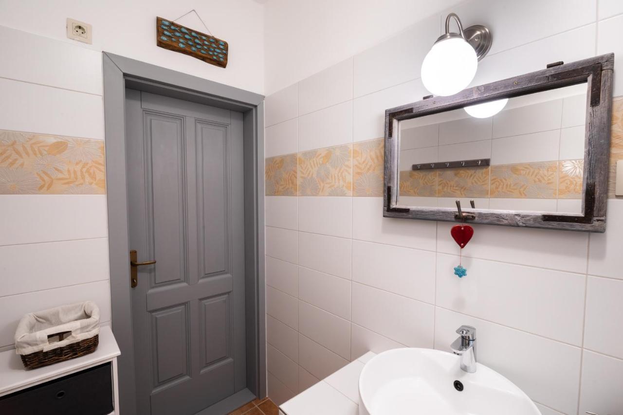 Appartamento Milio Apartman Badacsony Badacsonytördemic Esterno foto